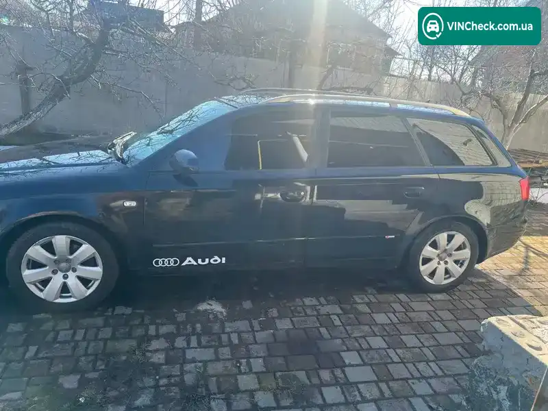 Audi A4 2006, фото з оголошення 2 з 12, VIN WAUZZZ8E77A041339