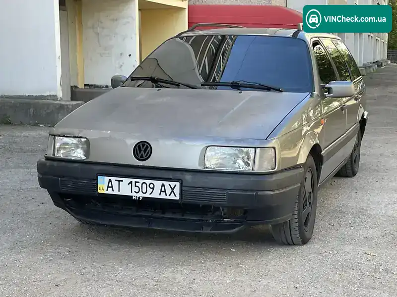 Volkswagen Passat 1993, фото з оголошення 1 з 21, VIN WVWZZZ31ZPE155512