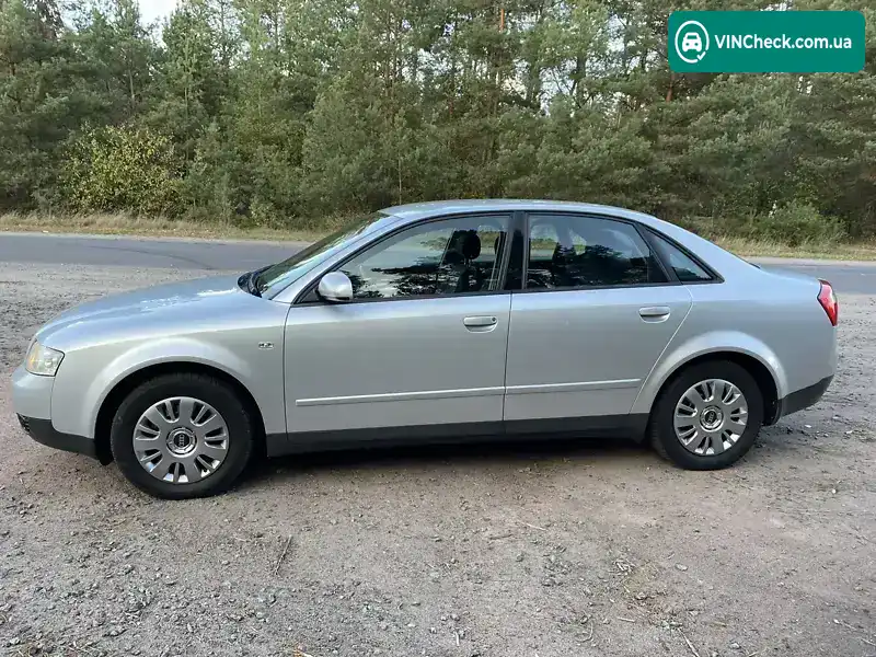 Audi A4 2002, фото з оголошення 2 з 17, VIN WAUZZZ8E43A018594