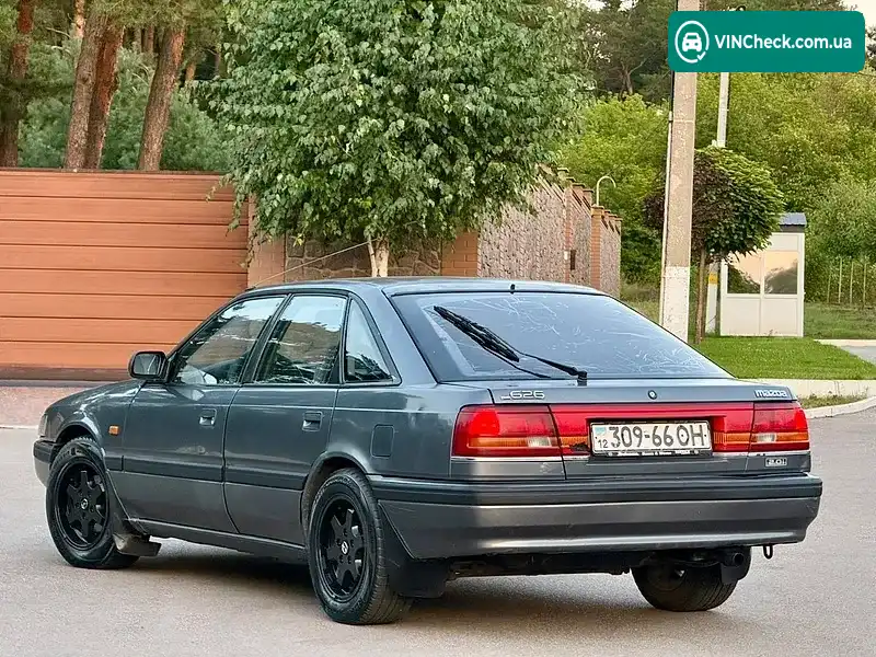 Mazda 626 1999, фото з оголошення 2 з 20, VIN JMZGD14D201635420