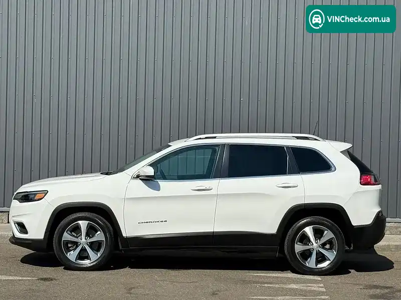 Jeep Cherokee 2018, фото з оголошення 2 з 20, VIN 1C4PJLDB7KD185118