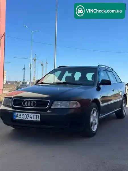 Audi A4 1996, фото з оголошення 2 з 10, VIN WAUZZZ8DZTA183861
