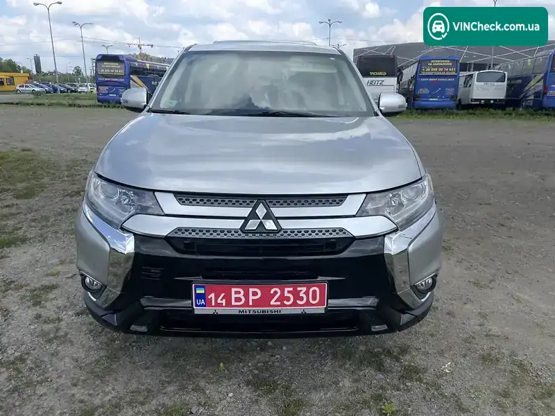 Mitsubishi Outlander 2018, фото з оголошення 1 з 20, VIN JA4AZ3A32JZ053360