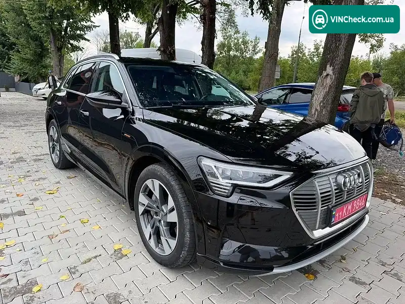 Audi e-tron 2019, фото з оголошення 1 з 17, VIN WAUZZZGE7LB014325