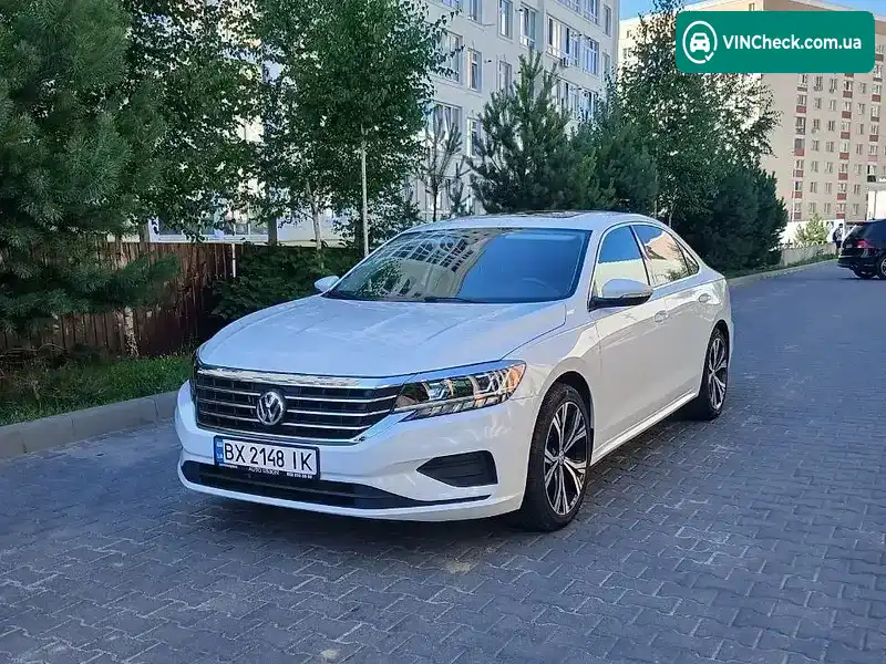 Volkswagen Passat 2021, фото з оголошення 2 з 19, VIN 1VWSA7A37MC014180