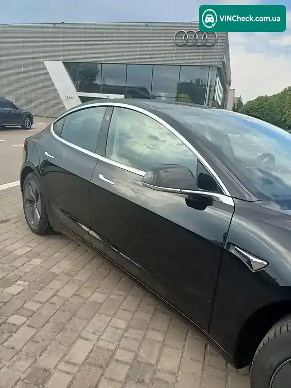 Tesla Model 3 2019, фото з оголошення 2 з 15, VIN 5YJ3E7EA9KF373034