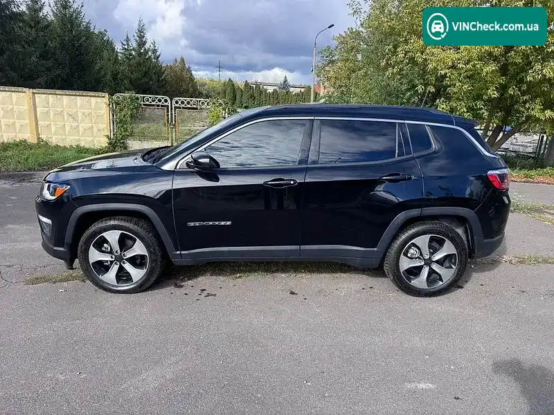 Jeep Compass 2017, фото з оголошення 2 з 20, VIN 3C4NJCBBXJT102896