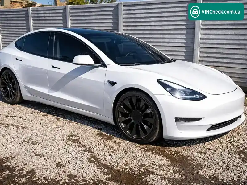 Tesla Model 3 2023, фото з оголошення 1 з 10, VIN 5YJ3E1EB7PF386622