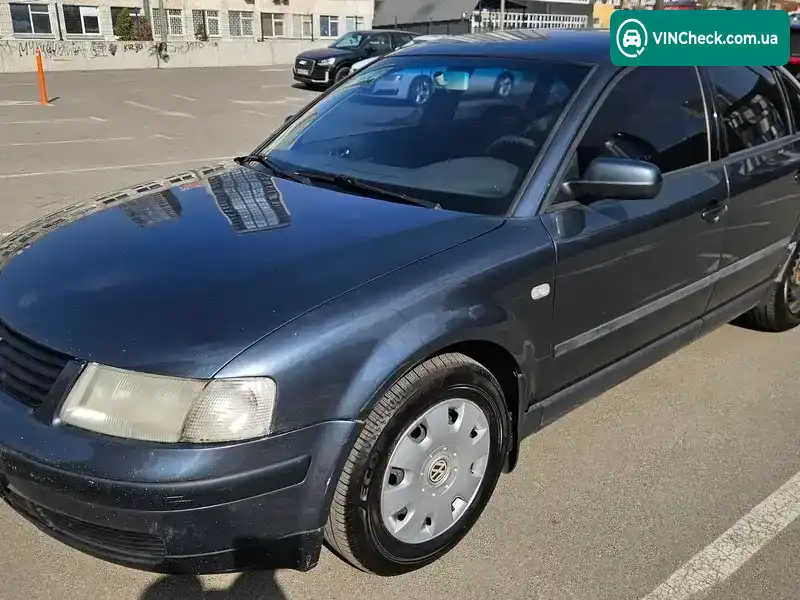 Volkswagen Passat 2000, фото з оголошення 2 з 13, VIN WVWZZZ3BZYE328035