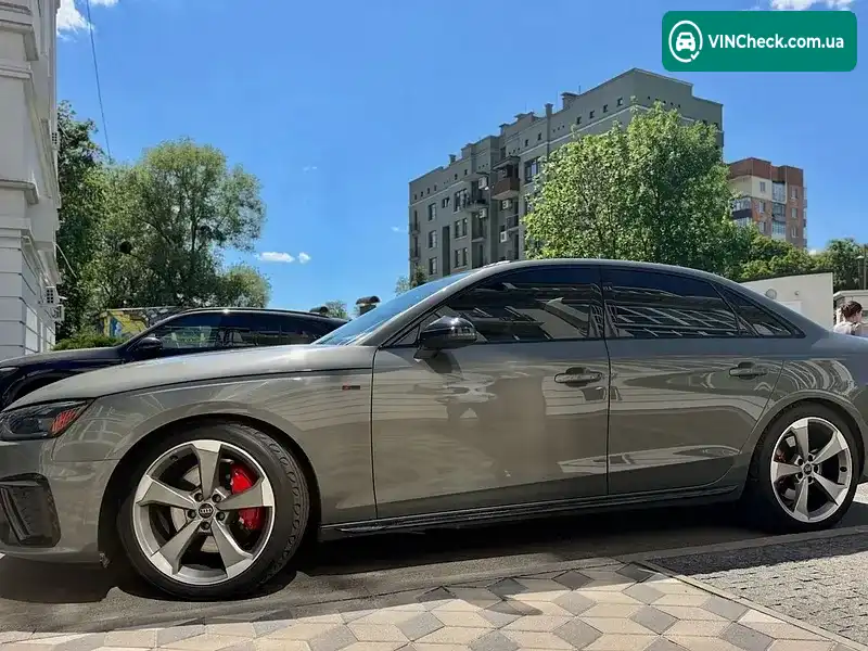 Audi A4 2023, фото з оголошення 2 з 20, VIN WAUEAAF48PA055591