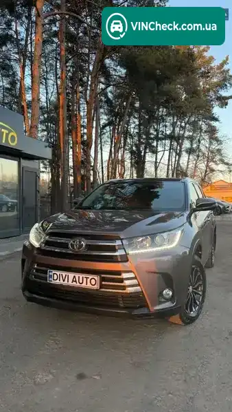 Toyota Highlander 2018, фото з оголошення 2 з 21, VIN 5TDDZRFH10S846630