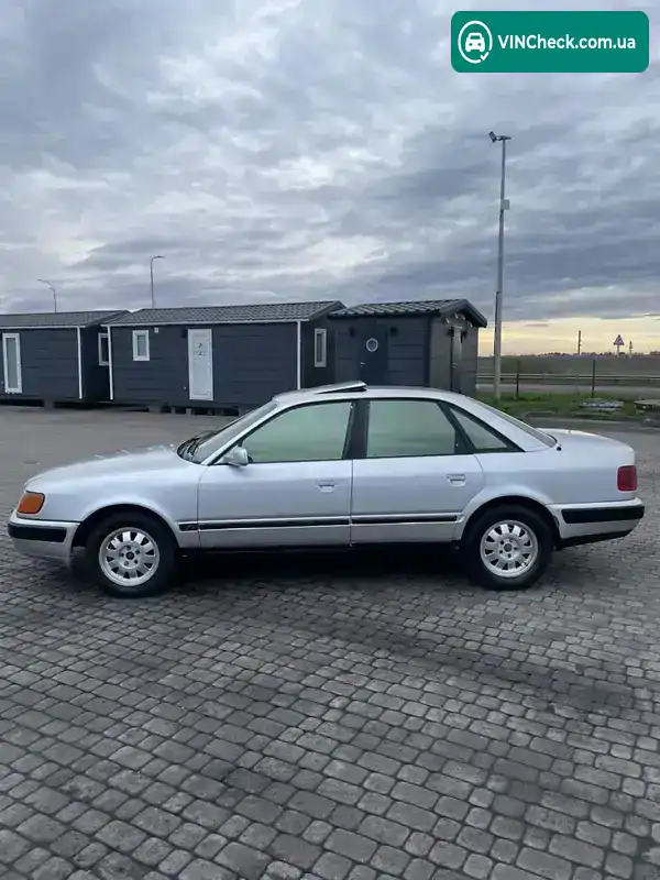 Audi 100 1992, фото з оголошення 2 з 15, VIN WAUZZZ4AZNN051280