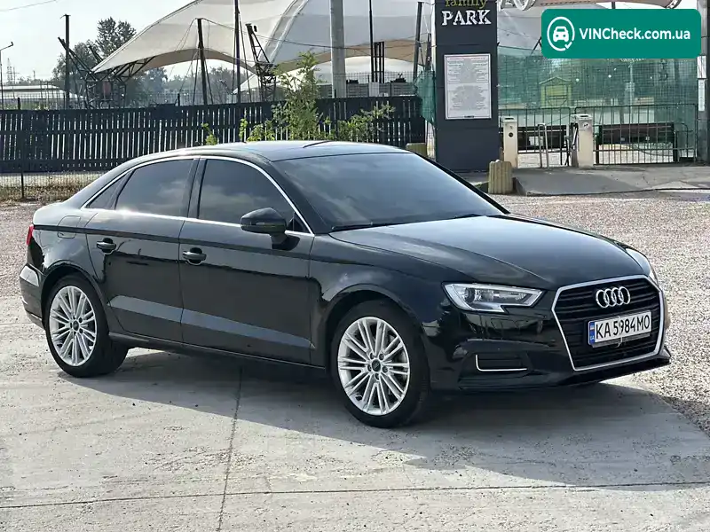 Audi A3 2018, фото з оголошення 2 з 20, VIN WAUZZZ8V1J1089913