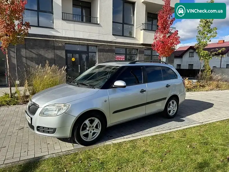 Skoda Fabia 2009, фото з оголошення 2 з 19, VIN TMBFH65J493146419