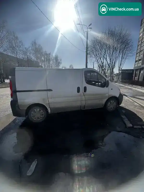 Renault Trafic 2004, фото з оголошення 2 з 7, VIN VF1FLBCA64V195553
