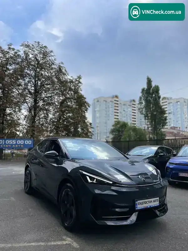 Volkswagen ID. UNYX 2025, фото з оголошення 2 з 19, VIN HVWJA1ER7S1203144