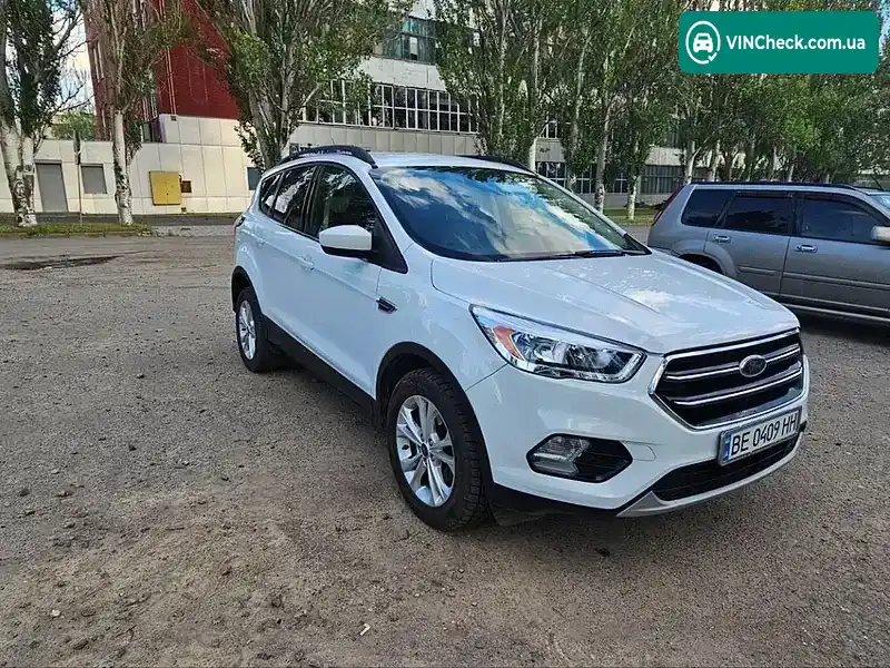 Ford Escape 2018, фото з оголошення 2 з 11, VIN 1FMCU0GD5JUC22260