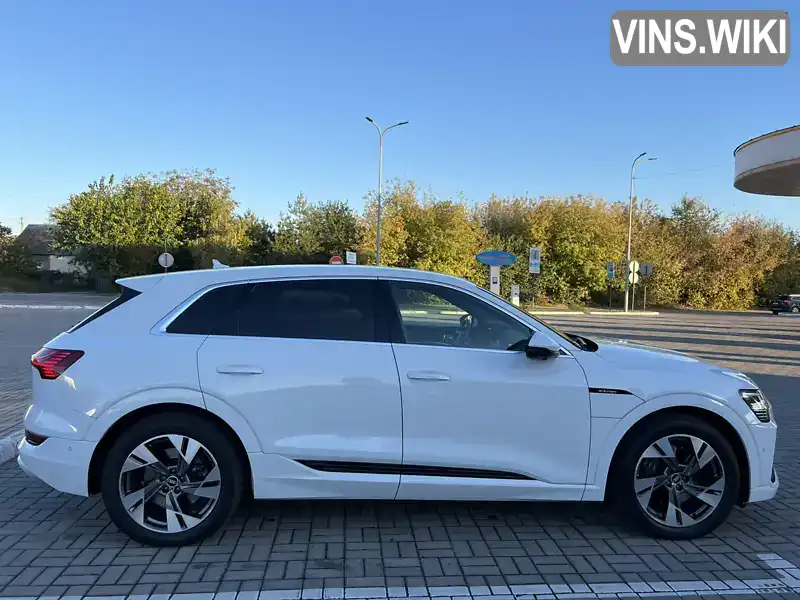 Audi e-tron 2020, фото з оголошення 2 з 21, VIN WAUZZZGEXMB016636