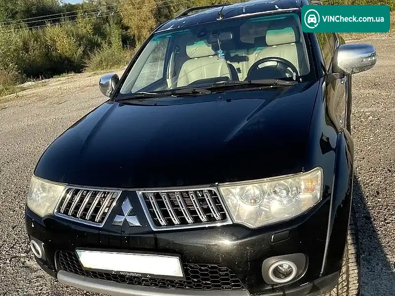 Mitsubishi Pajero Sport 2013, фото з оголошення 2 з 11, VIN MMCGYKH40DDZ04242