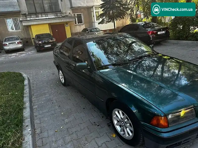 BMW 3 Series 1993, фото з оголошення 2 з 12, VIN WBACA71090FL62260