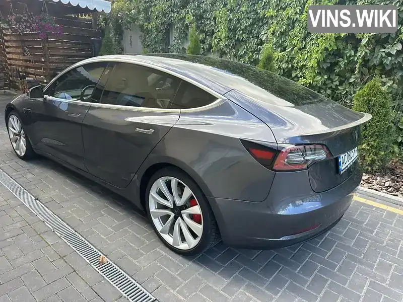 Tesla Model 3 2019, фото з оголошення 1 з 8, VIN 5YJ3E1EB7KF214082