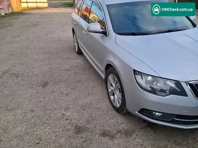 Skoda Superb 2013, фото з оголошення 2 з 5, VIN TMBJF73T9E9013866