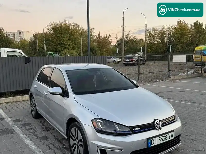 Volkswagen e-Golf 2016, фото з оголошення 1 з 19, VIN WVWPP7AUXGW912064