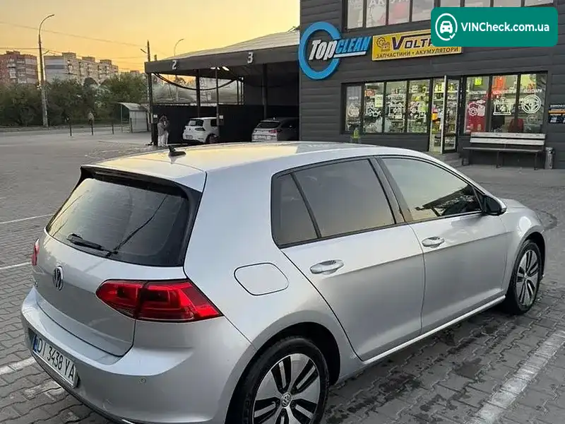 Volkswagen e-Golf 2016, фото з оголошення 2 з 19, VIN WVWPP7AUXGW912064