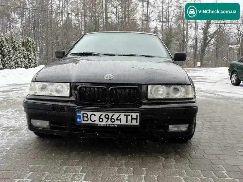 BMW 3 Series 1993, фото з оголошення 2 з 14, VIN WBACA91050JF06768