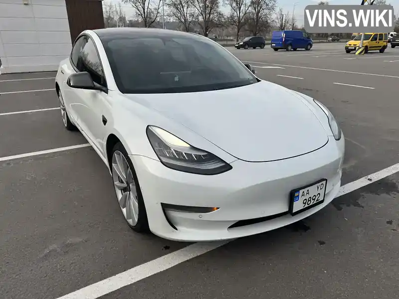 Tesla Model 3 2018, фото з оголошення 2 з 21, VIN 5YJ3E1EB1JF084301