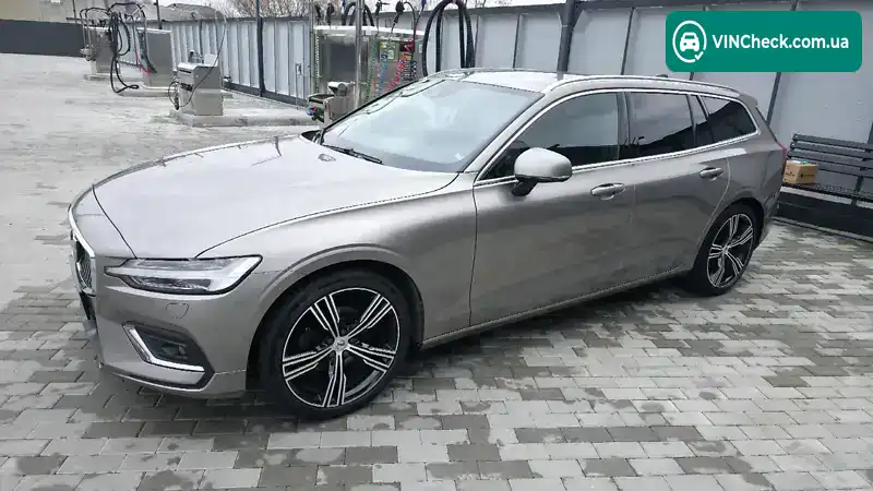 Volvo V60 2019, фото з оголошення 1 з 21, VIN YV1ZWA8UDL2355582