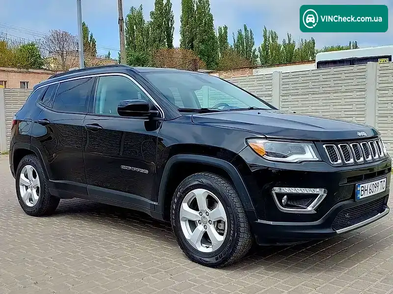 Jeep Compass 2018, фото з оголошення 2 з 21, VIN 3C4NJCBB2JT466472