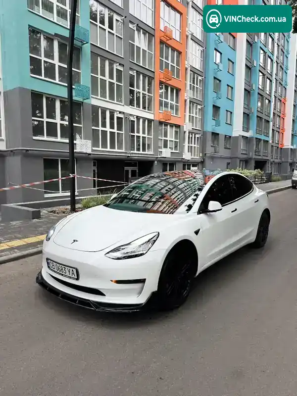 Tesla Model 3 2018, фото з оголошення 1 з 20, VIN 5YJ3E1EAXJF098706