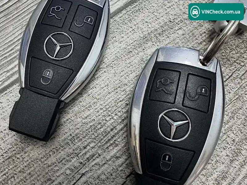 Mercedes-Benz E-Class 2010, фото з оголошення 2 з 20, VIN WDD2122021A336826