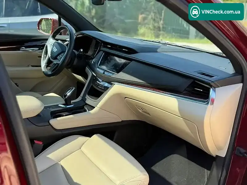 Cadillac XT5 2016, фото з оголошення 2 з 16, VIN 1GYKNDRS9HZ200978