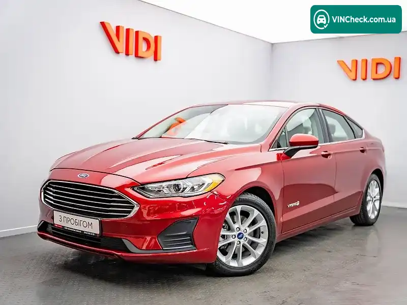 Ford Fusion 2019, фото з оголошення 2 з 20, VIN 3FA6P0LU2KR242155