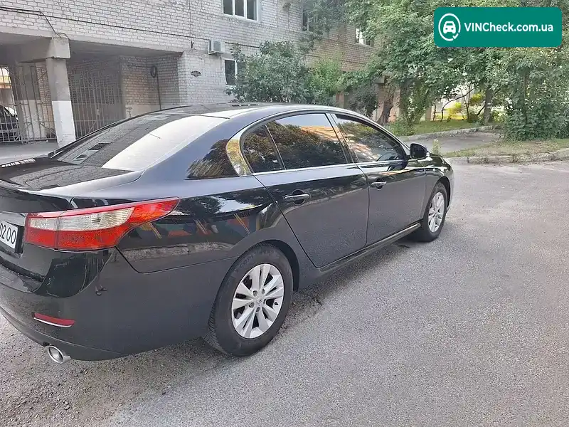 Renault Latitude 2010, фото з оголошення 2 з 12, VIN VF1ABL21AUC240246