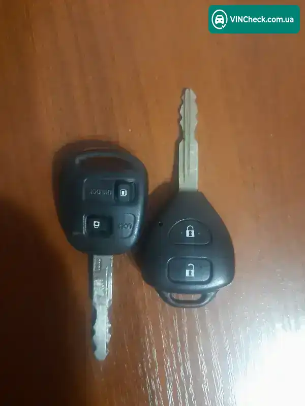 Toyota Corolla 1999, фото з оголошення 2 з 14, VIN SB164ZEB10E002926