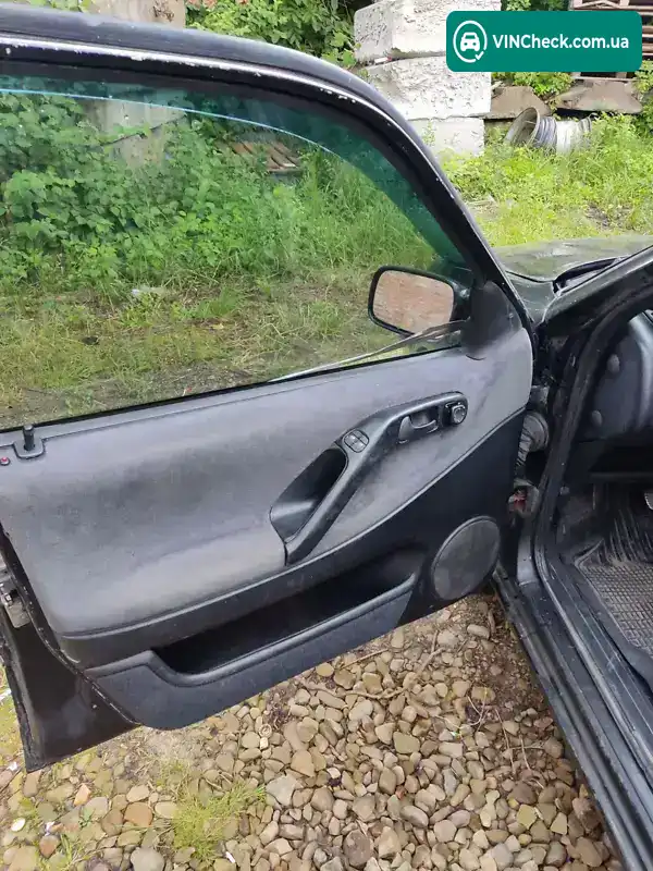 Volkswagen Passat 1994, фото з оголошення 1 з 7, VIN WVWZZZ3AZRE207298