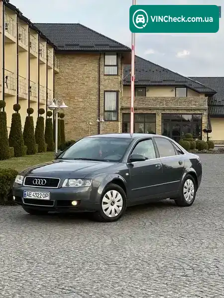 Audi A4 2002, фото з оголошення 1 з 20, VIN WAUZZZ8E82A117044