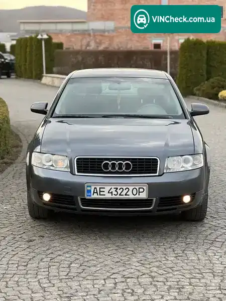 Audi A4 2002, фото з оголошення 2 з 20, VIN WAUZZZ8E82A117044