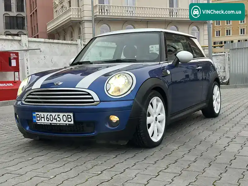 MINI Hatch 2008, фото з оголошення 2 з 21, VIN WMWMF31060TT79582