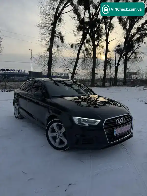 Audi A3 2018, фото з оголошення 1 з 11, VIN WAUAUGFF8J1049244