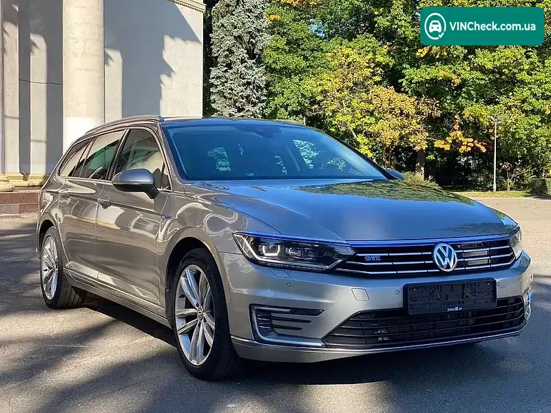 Volkswagen Passat 2016, фото з оголошення 1 з 20, VIN WVWZZZ3CZGE198005