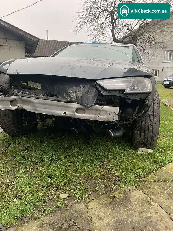 Audi A4 2016, фото з оголошення 2 з 18, VIN WAUBNAF47HN010420