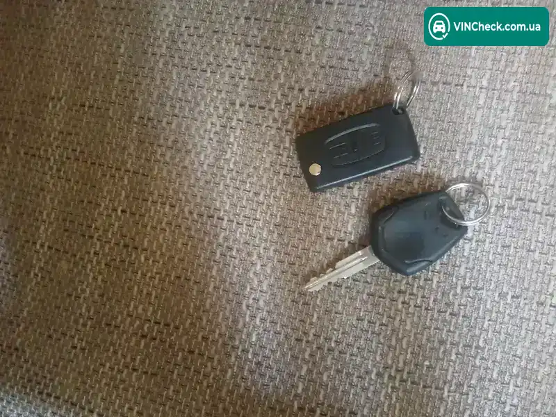 Citroen C-Crosser 2008, фото з оголошення 1 з 20, VIN VF7VU4HNH8U961461
