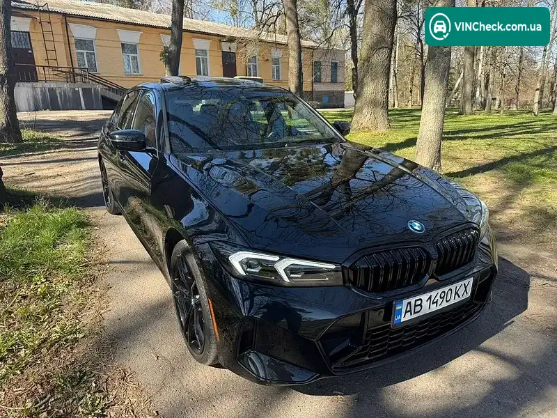BMW 3 Series 2023, фото з оголошення 1 з 12, VIN 3MW39FF08R8E27813