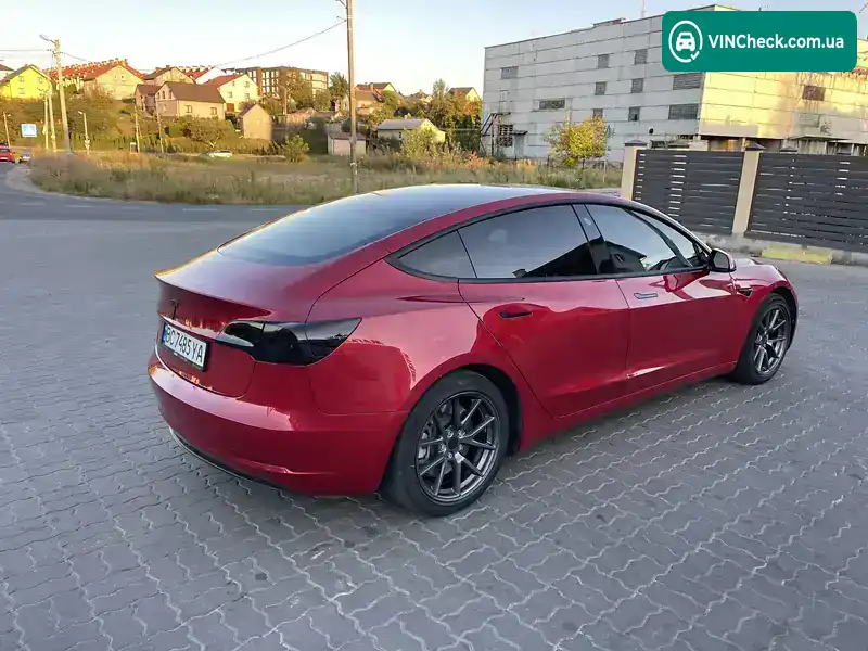Tesla Model 3 2021, фото з оголошення 2 з 21, VIN 5YJ3E1EAXMF930131