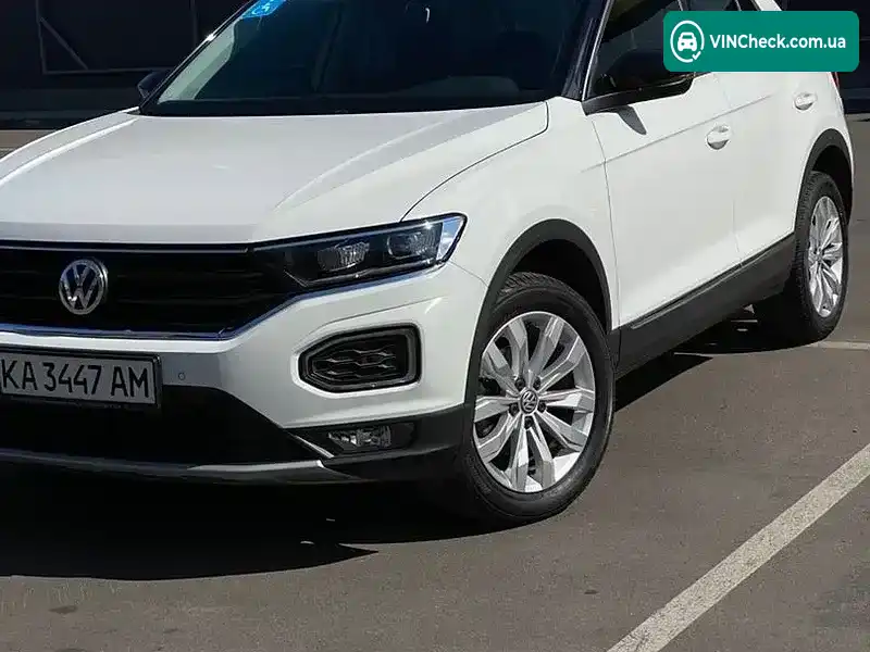 Volkswagen T-Roc 2019, фото з оголошення 2 з 20, VIN WVGZZZA1ZLV036162