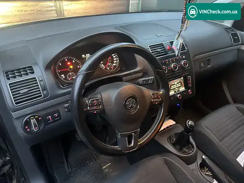 Volkswagen Touran 2015, фото з оголошення 2 з 19, VIN WVGZZZ1TZFW062005